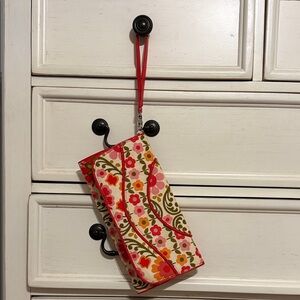 NWT Retired Vera Bradley Clutch Wristlet Making Waves Folkloric Pattern
